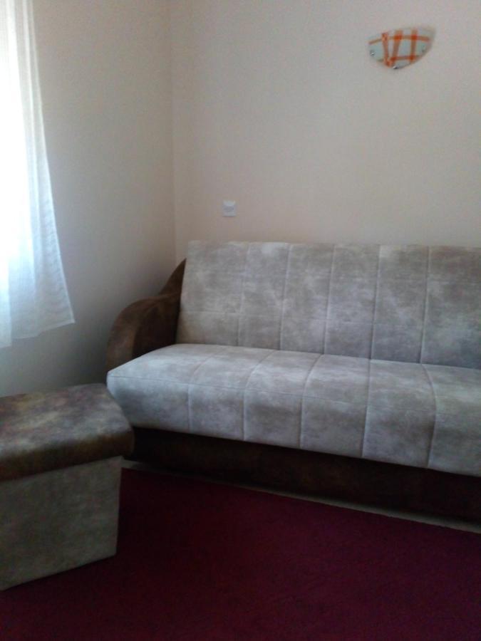 Guest House Green view Pirot Buitenkant foto