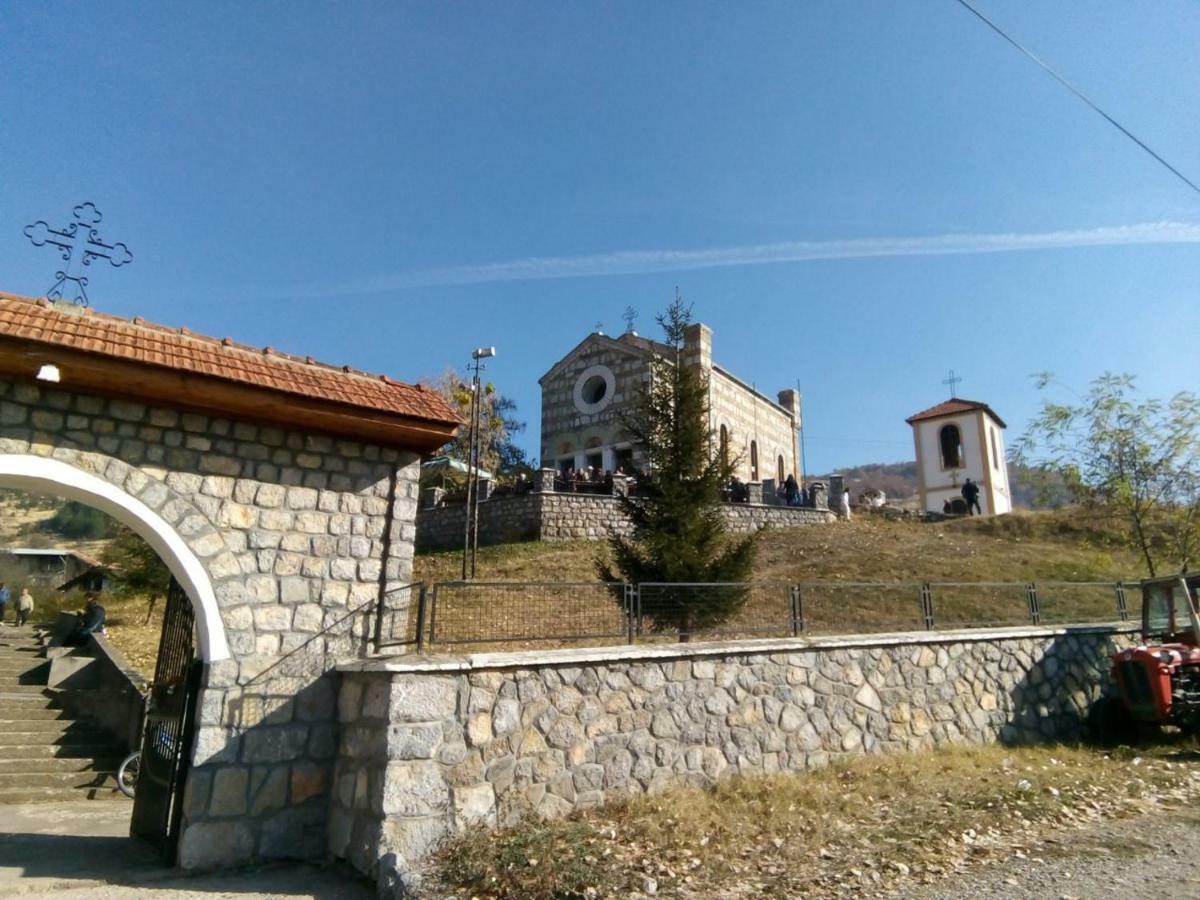Guest House Green view Pirot Buitenkant foto